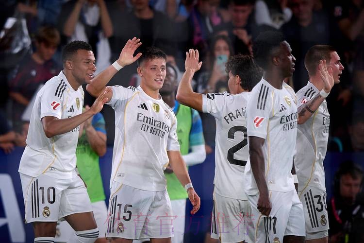 西媒:皇马将尝试在一月份同时签下两大潜力巨星 西媒:皇马将尝试在一月份同时签下两大潜力巨星